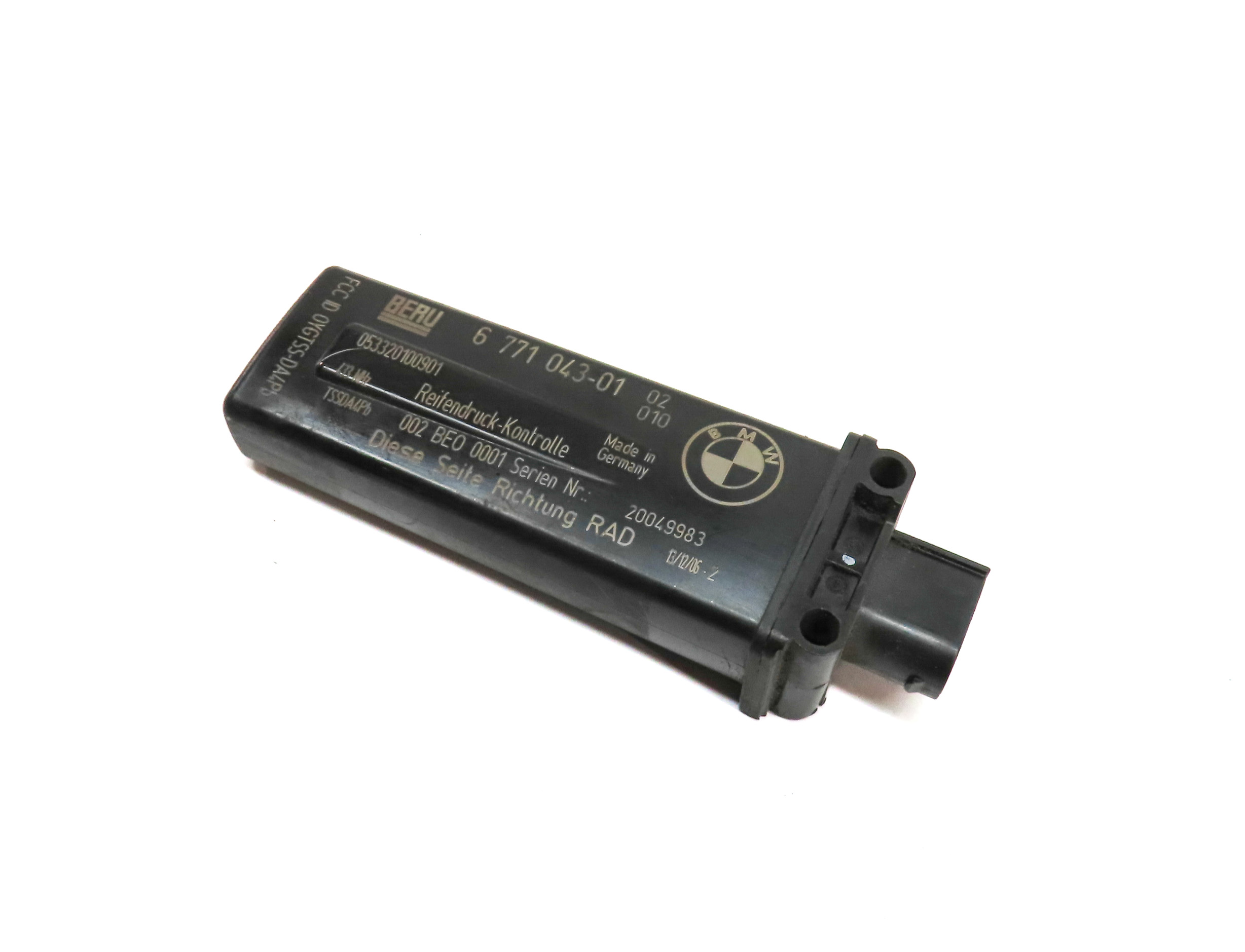 2007 BMW X5 (E70) TIRE PRESSURE MONITOR TPMS SYSTEM ANTENNA MODULE — exact item pictured